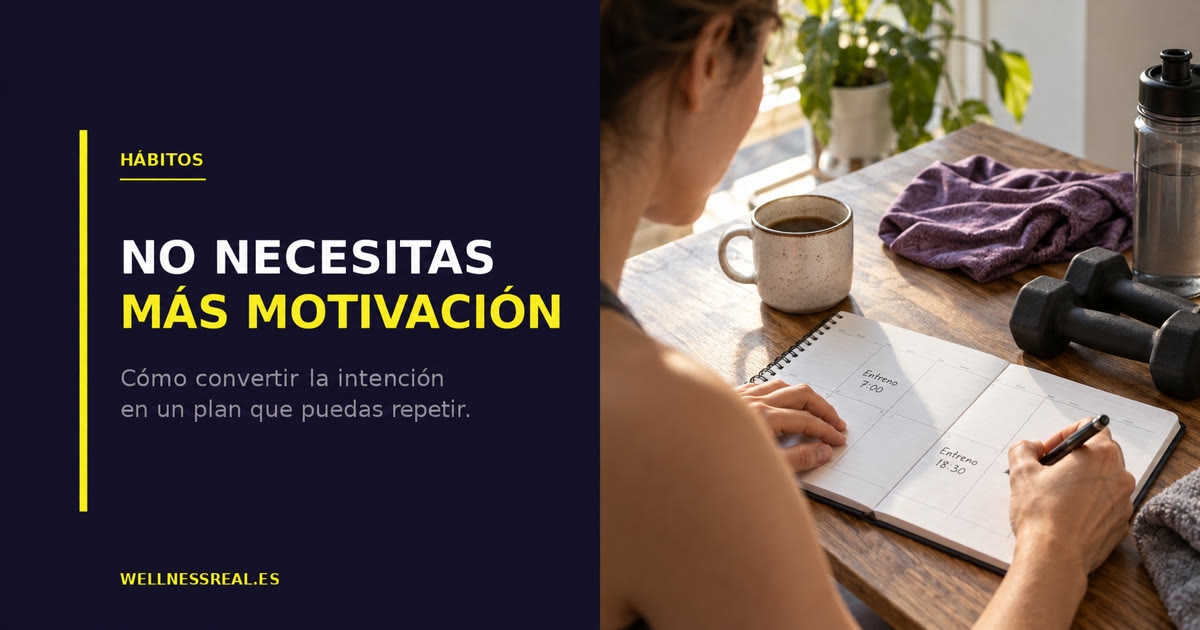 Mujer anotando dos sesiones de entrenamiento en su agenda semanal